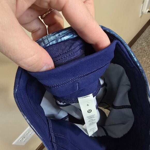 Women's Lululemon Invigorate High-Rise Short 8" Biker Athletic Shorts | Size 6 - Picture 8 of 10